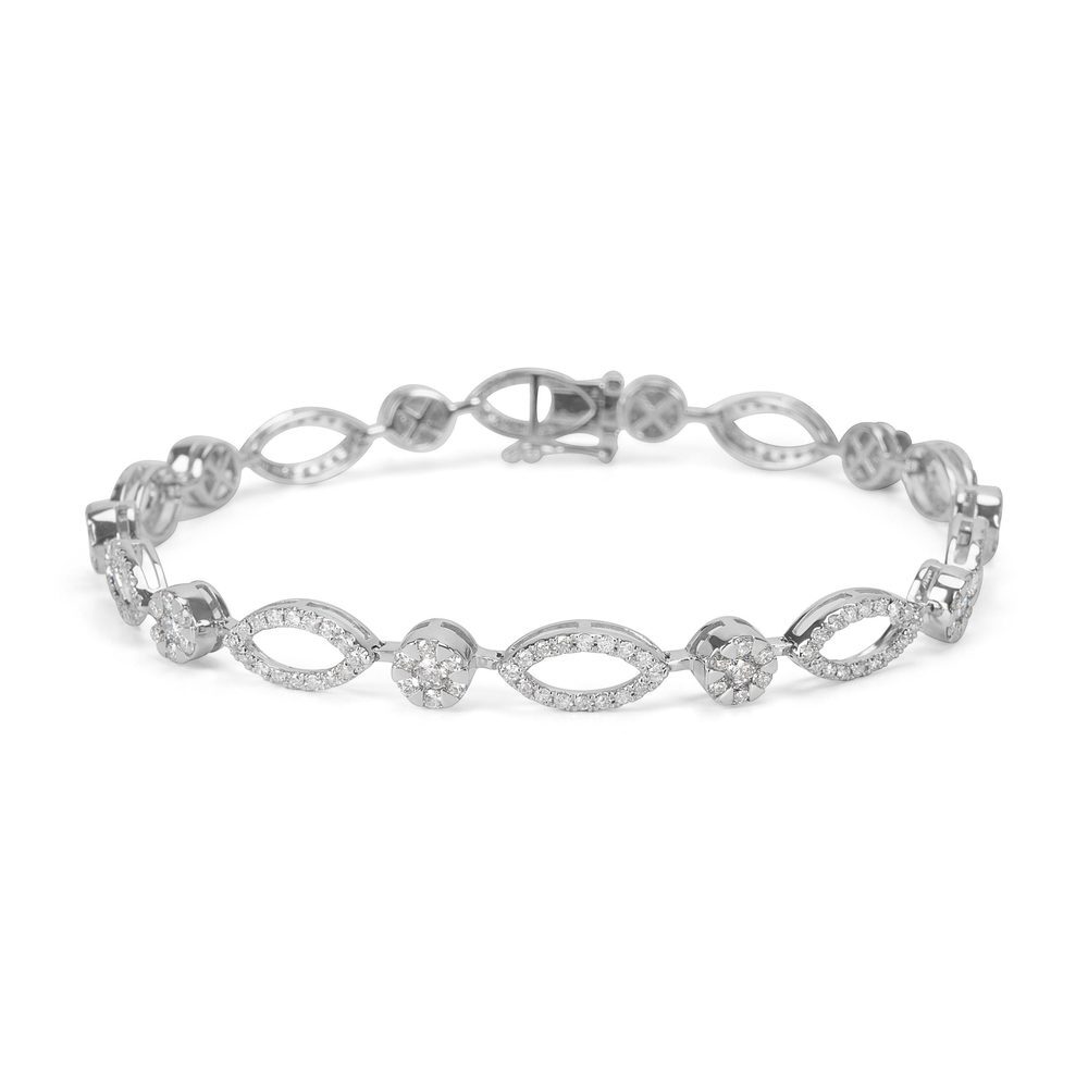 Cluster Floral Diamond Bracelet in 18K White Gold (2.69 CTW)